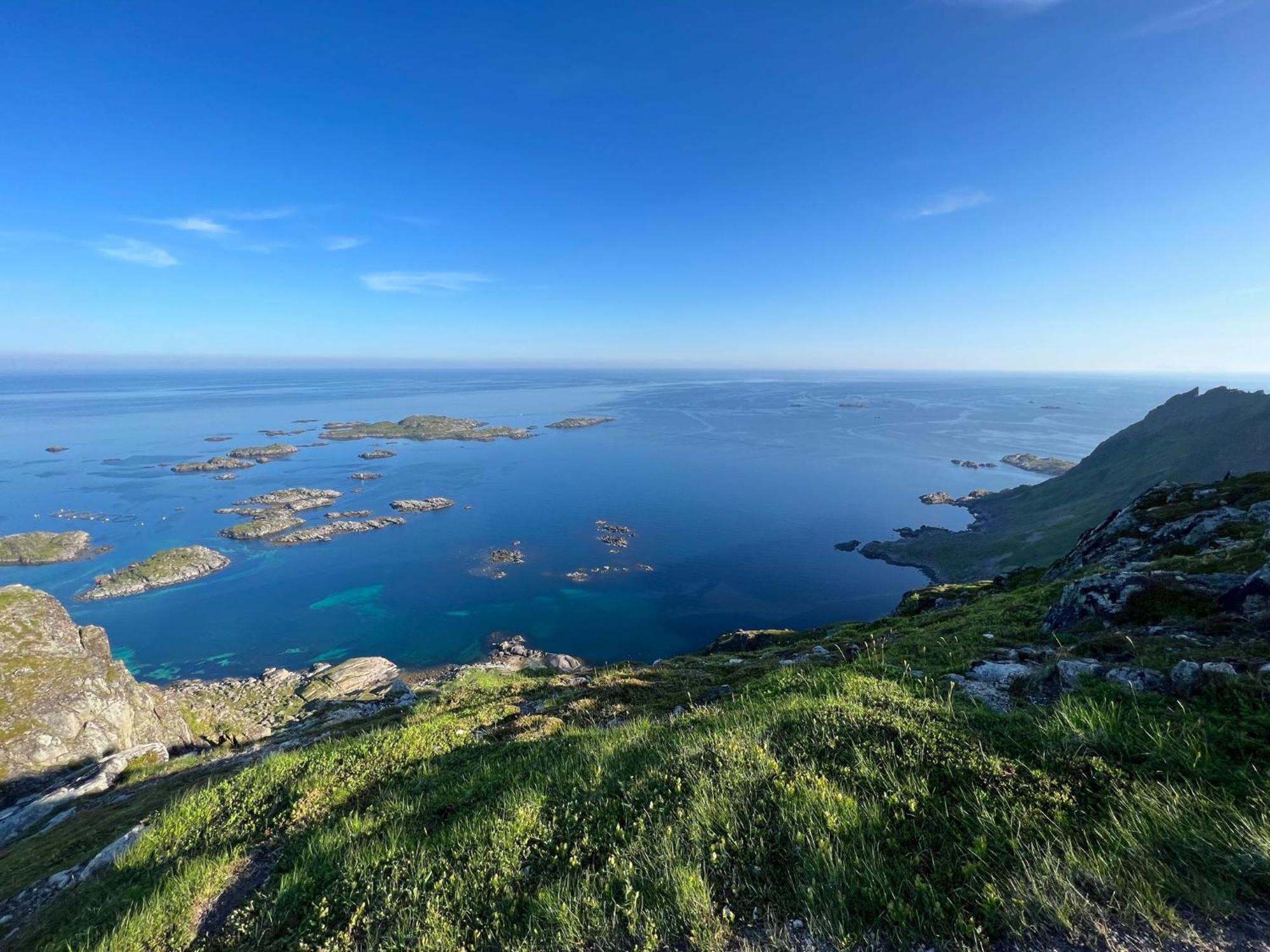 Real Fisherman'S Cabins In Ballstad, Lofoten Bagian luar foto